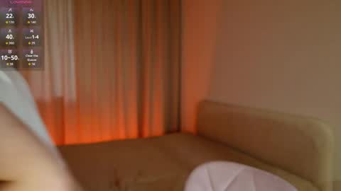 Bella online show from 04-26-26, 04:37