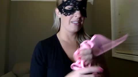 Snapshot of bella_bradford chatting on 03-04-25, 02:17 Bella Bradford online show from 03-04-25, 02:17