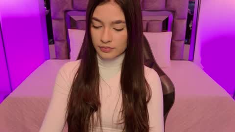 Bella  online show from 11-14-25, 03:38