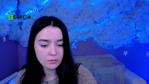 Snapshot of bella_dorn chatting on 05-19-26, 07:09 Bella online show from 05-19-26, 07:09