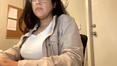 bella_dulce online show from 02-18-25, 08:03