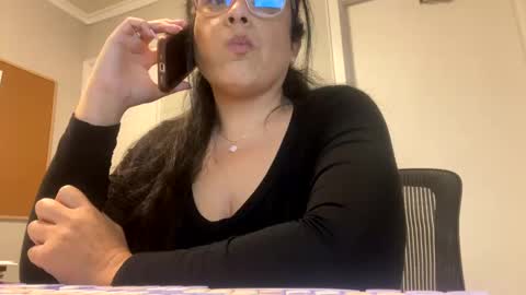 bella_dulce online show from 02-24-25, 10:25