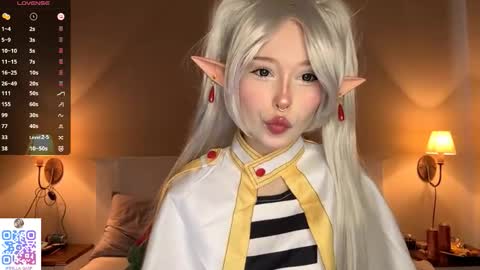 Snapshot of bella_gasp chatting on 10-03-25, 09:17 Jane online show from 10-03-25, 09:17