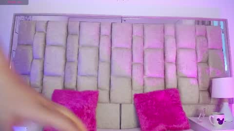 bella online show from 06-09-26, 03:51