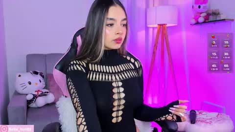 bella igbella hunttt online show from 02-22-26, 06:02