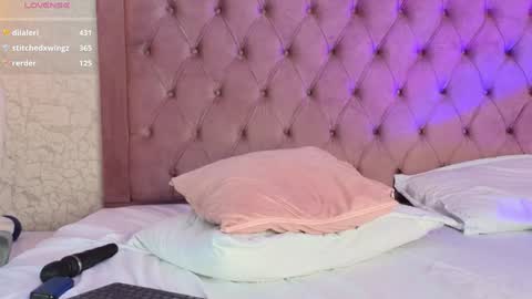 Bella online show from 01-06-25, 02:25