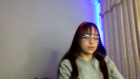 Snapshot of bella_mc chatting on 12-02-25, 02:39 bella_mc online show from 12-02-25, 02:39