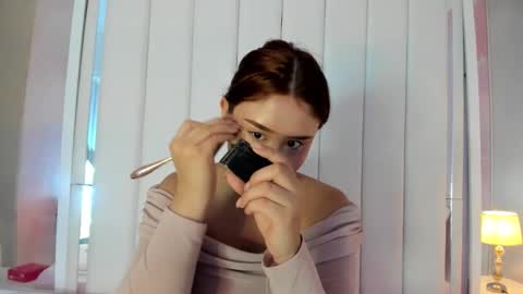 Mia online show from 10-24-25, 12:56