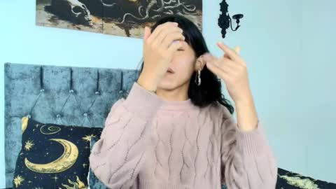 Bella online show from 10-26-25, 01:11