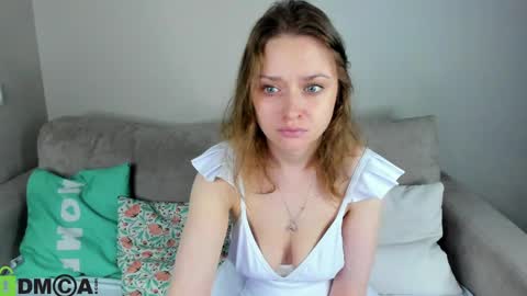 Snapshot of bella_ramsi chatting on 05-07-26, 01:00 Linda Bella online show from 05-07-26, 01:00