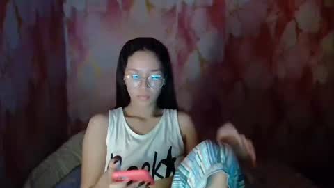 Snapshot of bella_saero chatting on 05-09-26, 12:10 bella online show from 05-09-26, 12:10