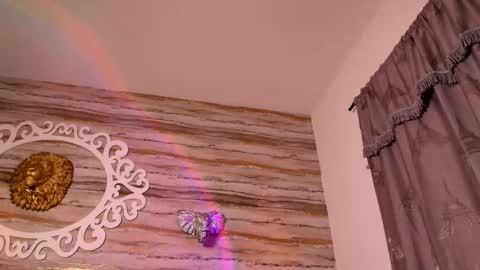 Snapshot of bella_salvatore chatting on 10-04-25, 02:37 online show from 10-04-25, 02:37