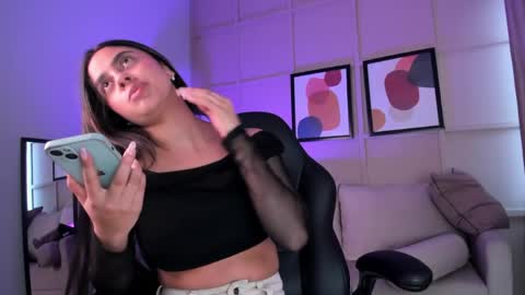 BELLA online show from 04-28-26, 08:25