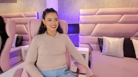 Snapshot of bellaagrace chatting on 01-14-26, 04:18 bellaagrace online show from 01-14-26, 04:18