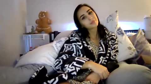 Snapshot of bellaboo999 chatting on 01-27-25, 10:49 bellaboo999 online show from 01-27-25, 10:49