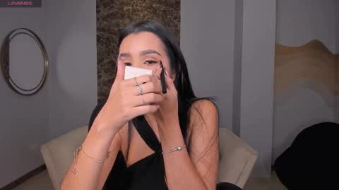  Bella C  online show from 10-31-25, 11:44