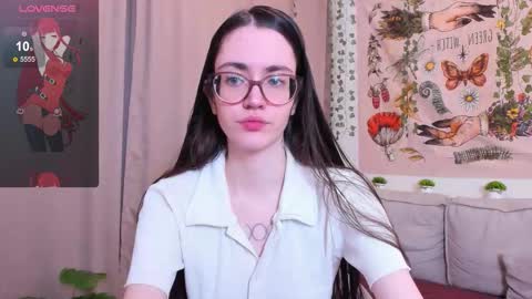BellaCatLovesMeat online show from 11-30-25, 04:27