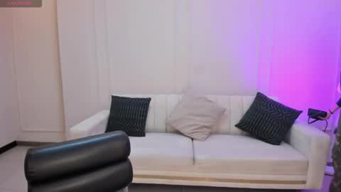 Bella online show from 02-10-26, 04:05