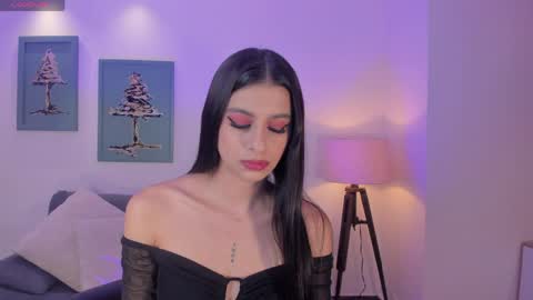 Snapshot of bellaconnor_ chatting on 05-05-26, 04:20 Bella online show from 05-05-26, 04:20