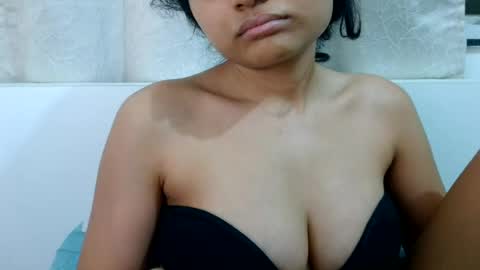 bellacrystall online show from 06-15-26, 04:20