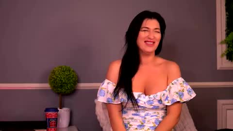 Snapshot of bellaevex chatting on 11-12-25, 07:20 Eva online show from 11-12-25, 07:20