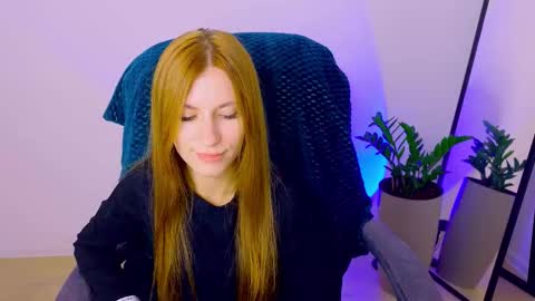 BellaFoxi online show from 09-15-25, 04:29