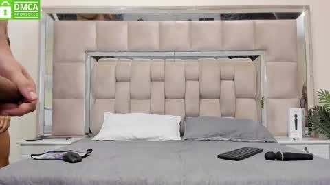 Snapshot of bellahot_387 chatting on 03-12-25, 03:40 BELLA online show from 03-12-25, 03:40