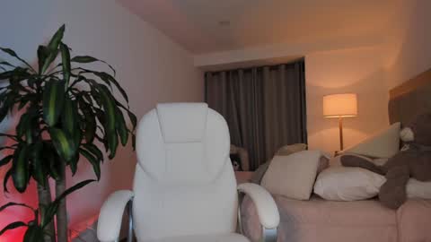 Snapshot of bellamia_ chatting on 01-27-25, 03:47 Bella Mia online show from 01-27-25, 03:47