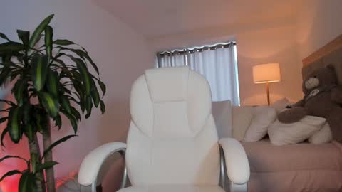 Snapshot of bellamia_ chatting on 01-30-25, 09:58 Bella Mia online show from 01-30-25, 09:58