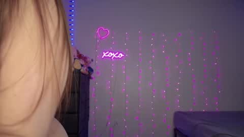 Bella Monroe online show from 09-19-25, 03:19