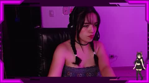 Bella Monteluna online show from 10-21-25, 03:29