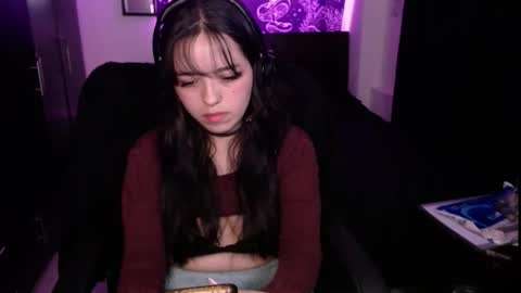 Bella Monteluna online show from 11-27-25, 11:40