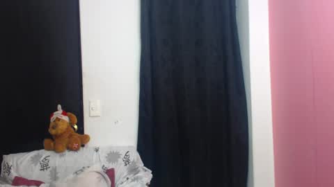 Snapshot of bellamy_sweet chatting on 10-08-25, 06:44 bellamy online show from 10-08-25, 06:44