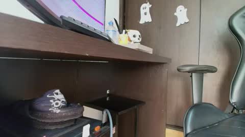 Camille  online show from 10-22-25, 08:30