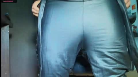 Snapshot of bellangel_ chatting on 06-06-26, 10:36 Camille online show from 06-06-26, 10:36