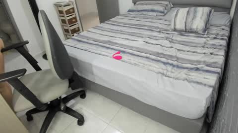 Bella  Angelycal online show from 01-29-25, 10:11