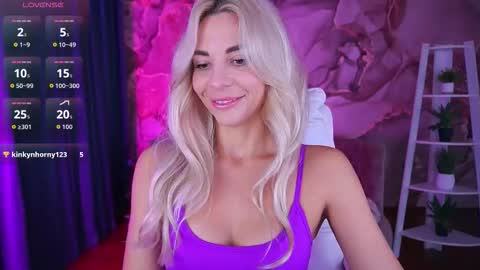 Bella online show from 12-04-25, 07:17