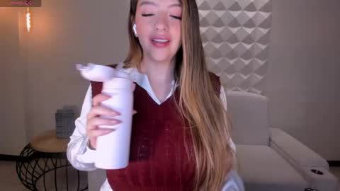  Bella Rose  online show from 04-25-26, 05:32