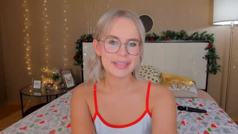 Bella online show from 12-28-24, 06:49