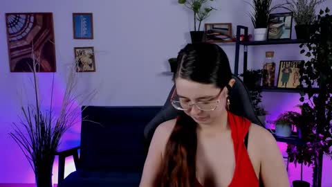 Snapshot of bellatrixllestrange chatting on 01-06-25, 07:56 Bella. Ntmu online show from 01-06-25, 07:56