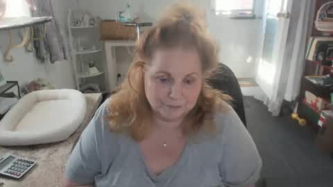 Snapshot of bellavoca chatting on 03-25-26, 09:43 Bellavoca online show from 03-25-26, 09:43