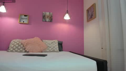 Bella Wild online show from 02-05-26, 12:10