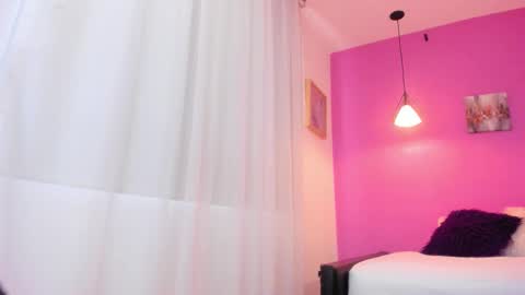 Bella Wild online show from 02-14-26, 12:13