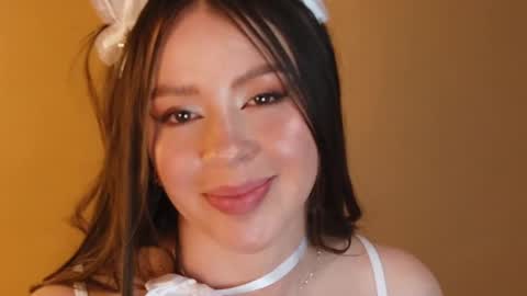 laukyubey             online show from 04-19-26, 01:10