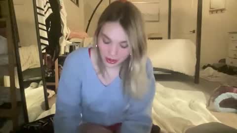 Bella 3 online show from 03-13-26, 04:52