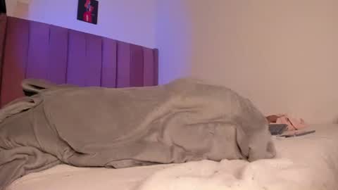 Bella online show from 03-04-25, 11:22