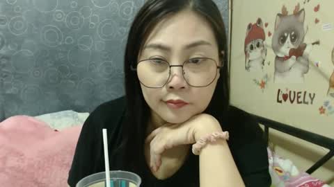 Bella online show from 02-11-25, 10:37