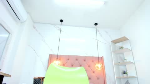 belle online show from 01-19-25, 03:39