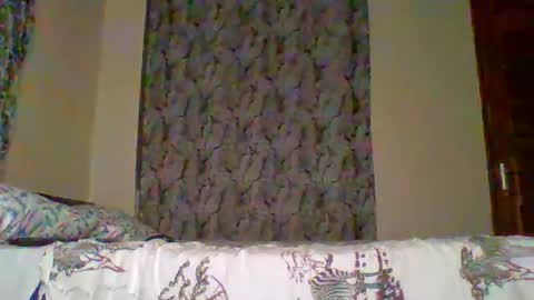 bubbles online show from 04-26-26, 05:43