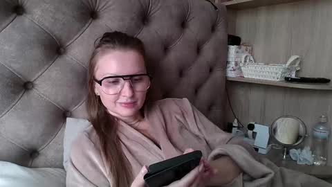 Amelia online show from 09-26-25, 11:47